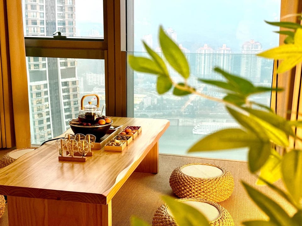 Natural landscape, Food and drinks, Dining area