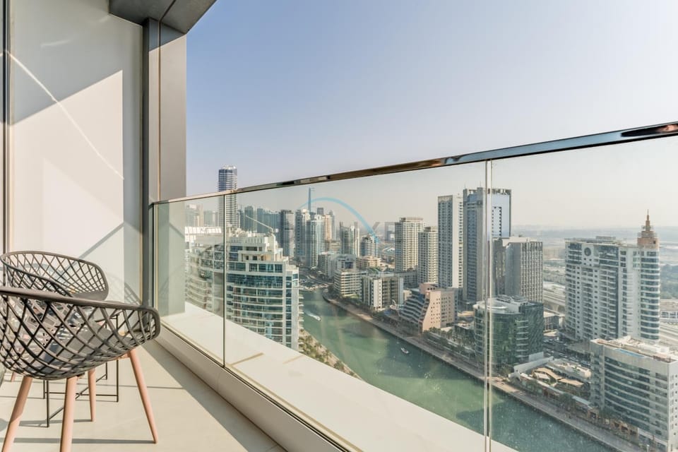 View (from property/room), Balcony/Terrace, Seating area, City view