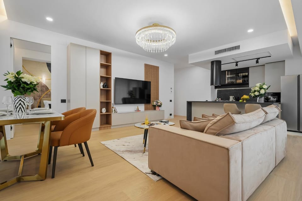 Kitchen or kitchenette, Living room, Seating area, Dining area
