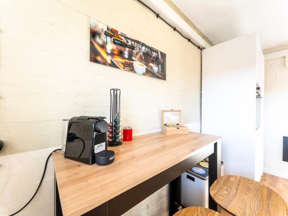 Coffee/tea facilities, Seating area