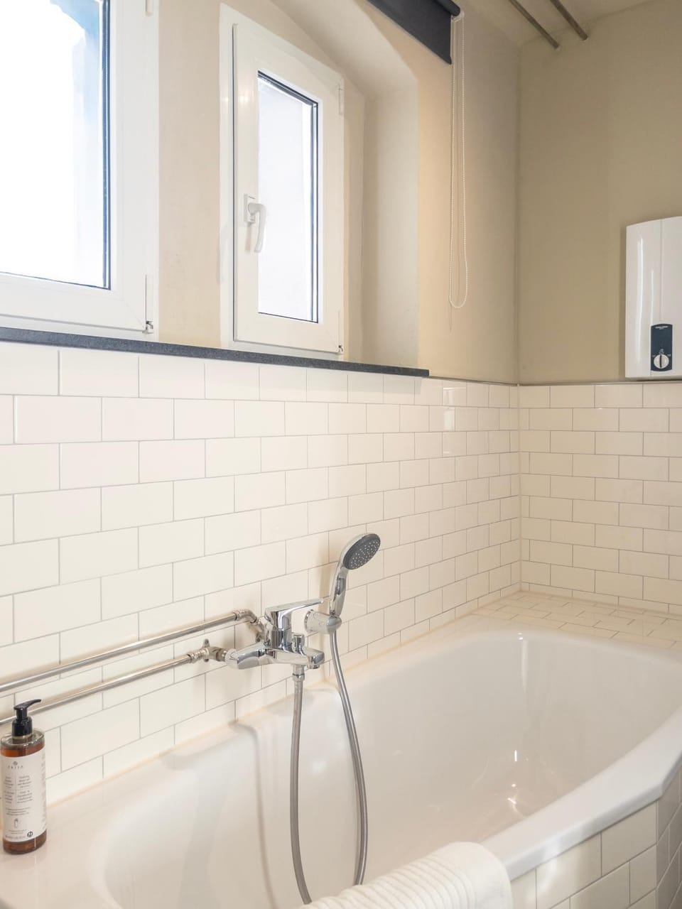 Shower, Toilet, Bathroom, Bath