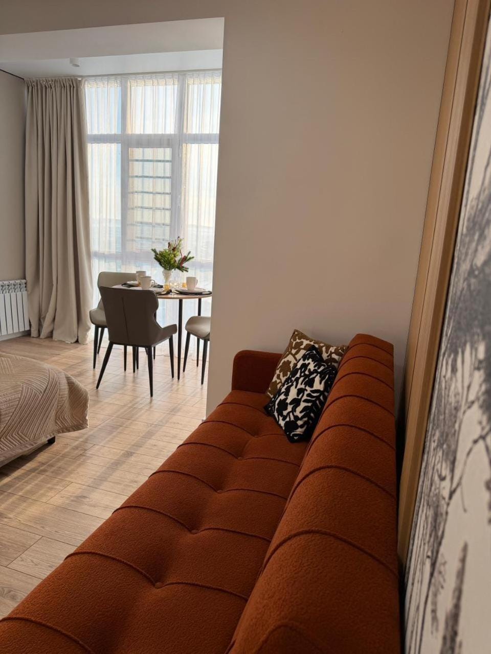 Photo of the whole room