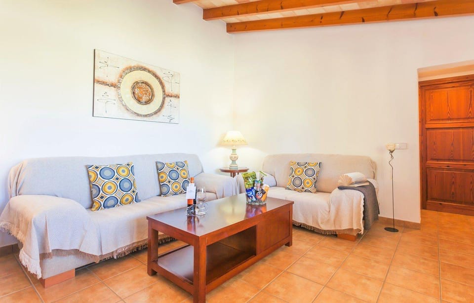 Villa Estanco Villa in Raiguer