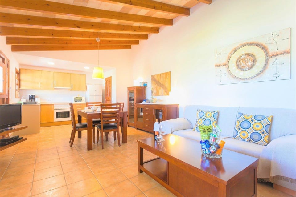 Villa Estanco Villa in Raiguer