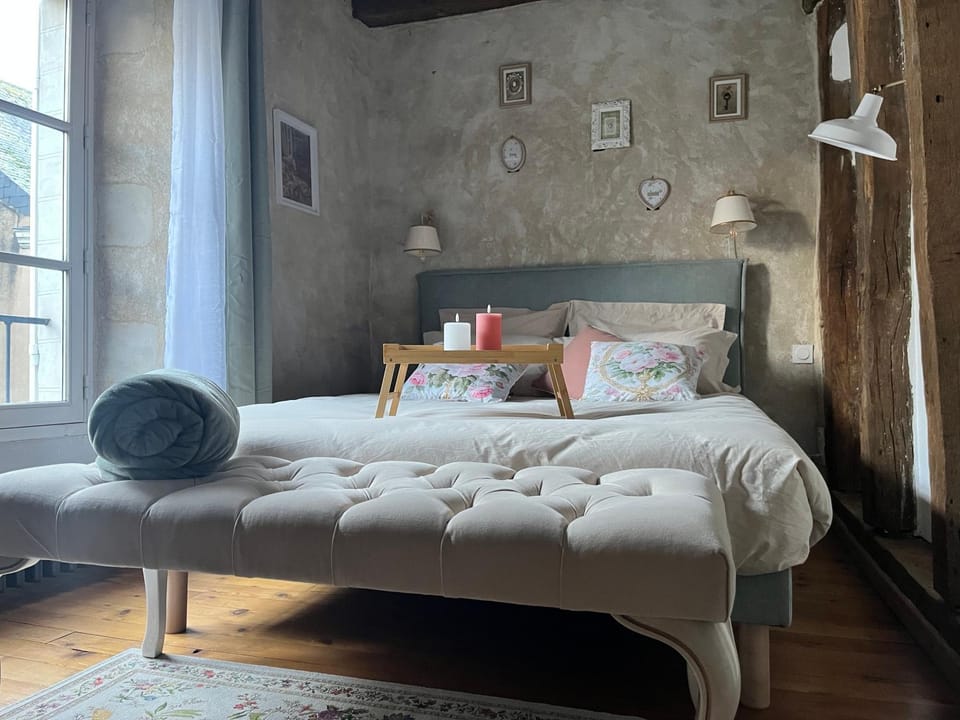 La Pierre du Bonheur Maison de village de 2 à 8 personnes House in Pays de la Loire