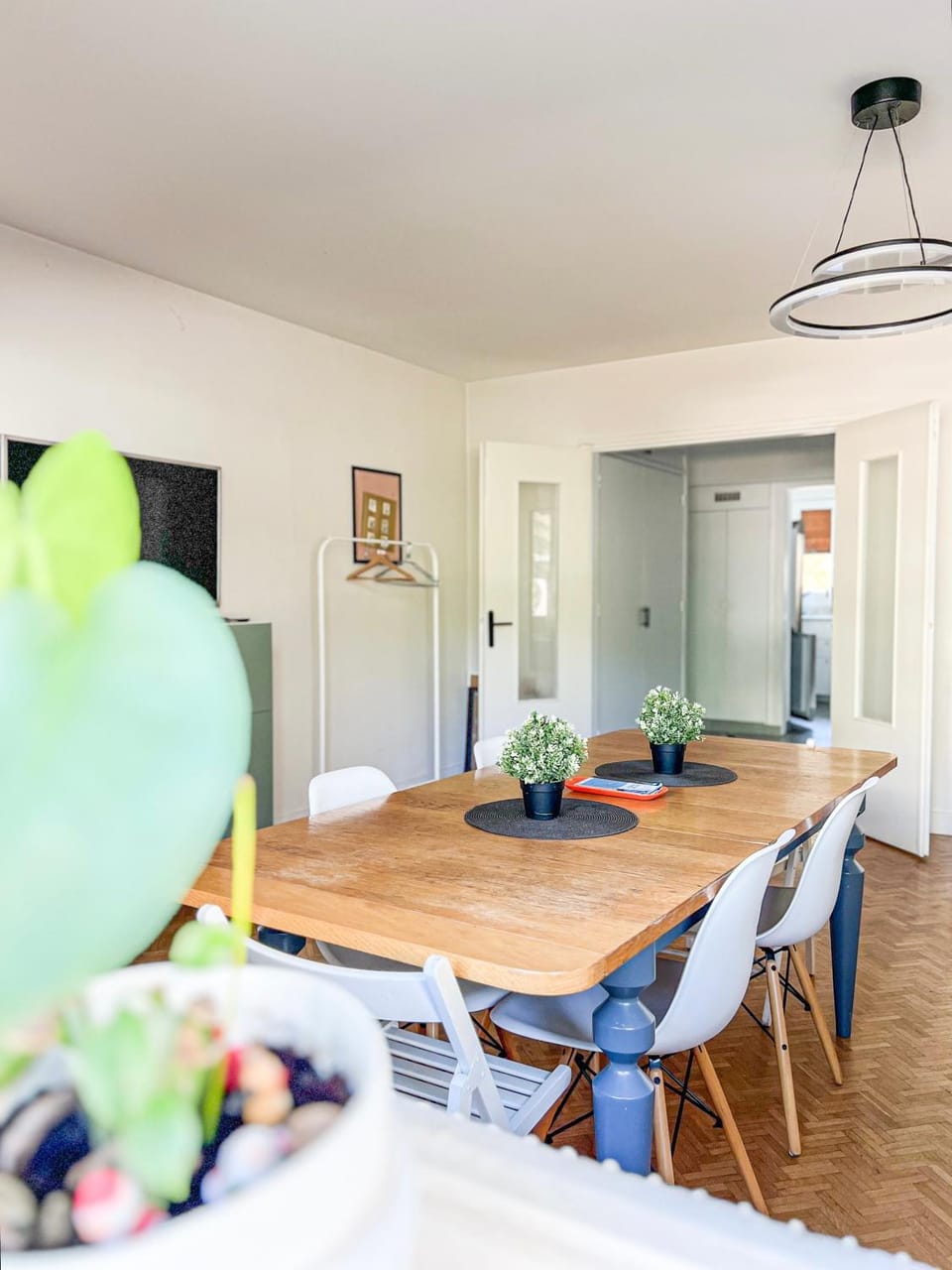 Cosy 60m Forest Home in Maisons-Laffitte, 20mins to Paris, Ideal for Family of 4 Apartment in Sartrouville