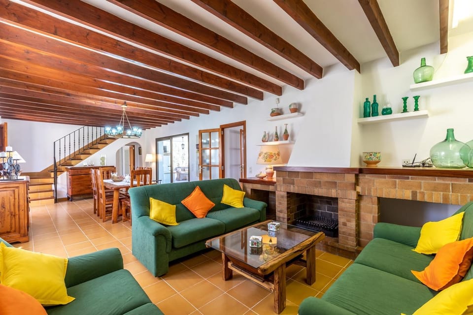 Villa Les Tires Villa in Raiguer