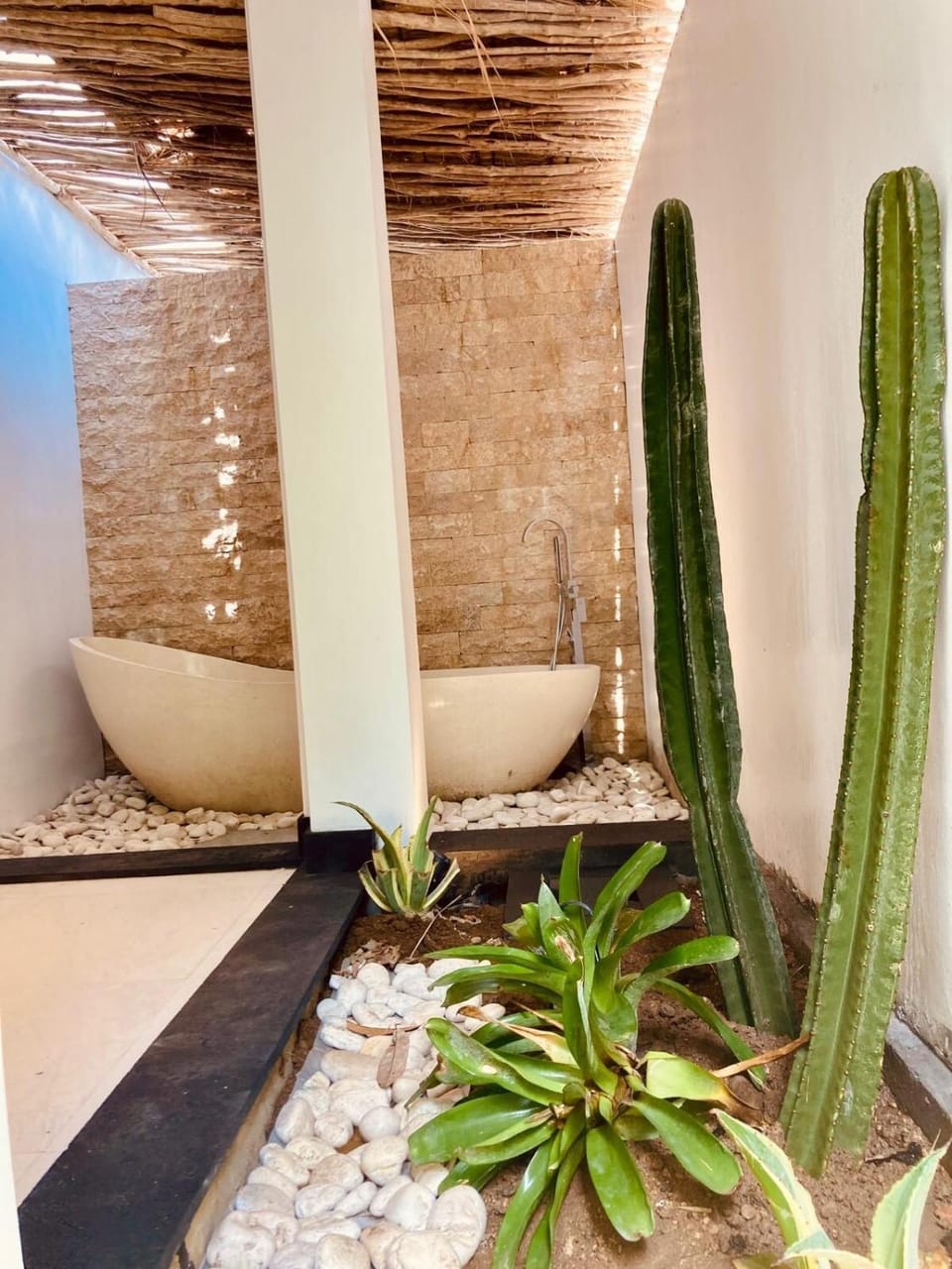 Green Pearl Villa 6 Bedroom Family Ubud Villa in Tampaksiring