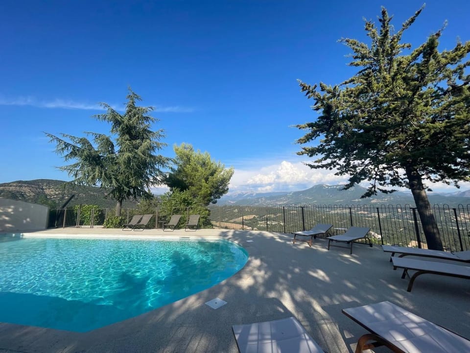 Day, Natural landscape, Mountain view, Swimming pool, sunbed