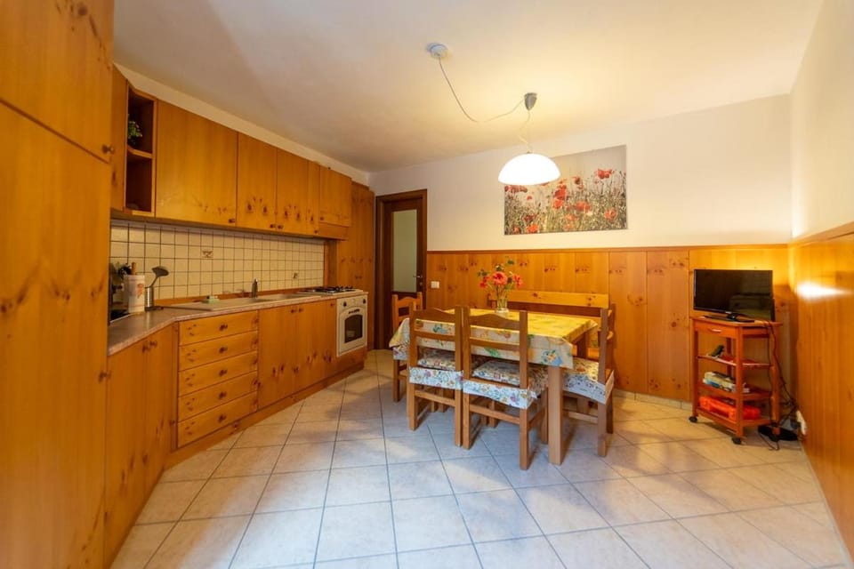 Apartment on the waterfall with a view and Wifi Apartment in Lombardy