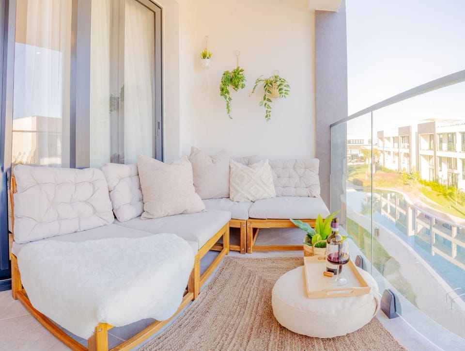 Balcony/Terrace, Living room