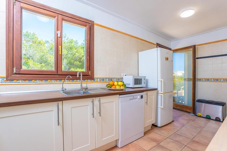 Kitchen or kitchenette, Other