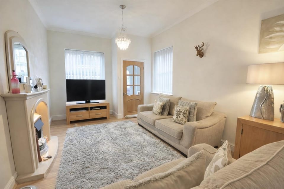 Cozy Home in Manchester - Perfect for Long Stays House in England