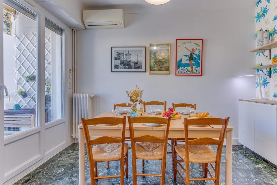 Dining area, air conditioner