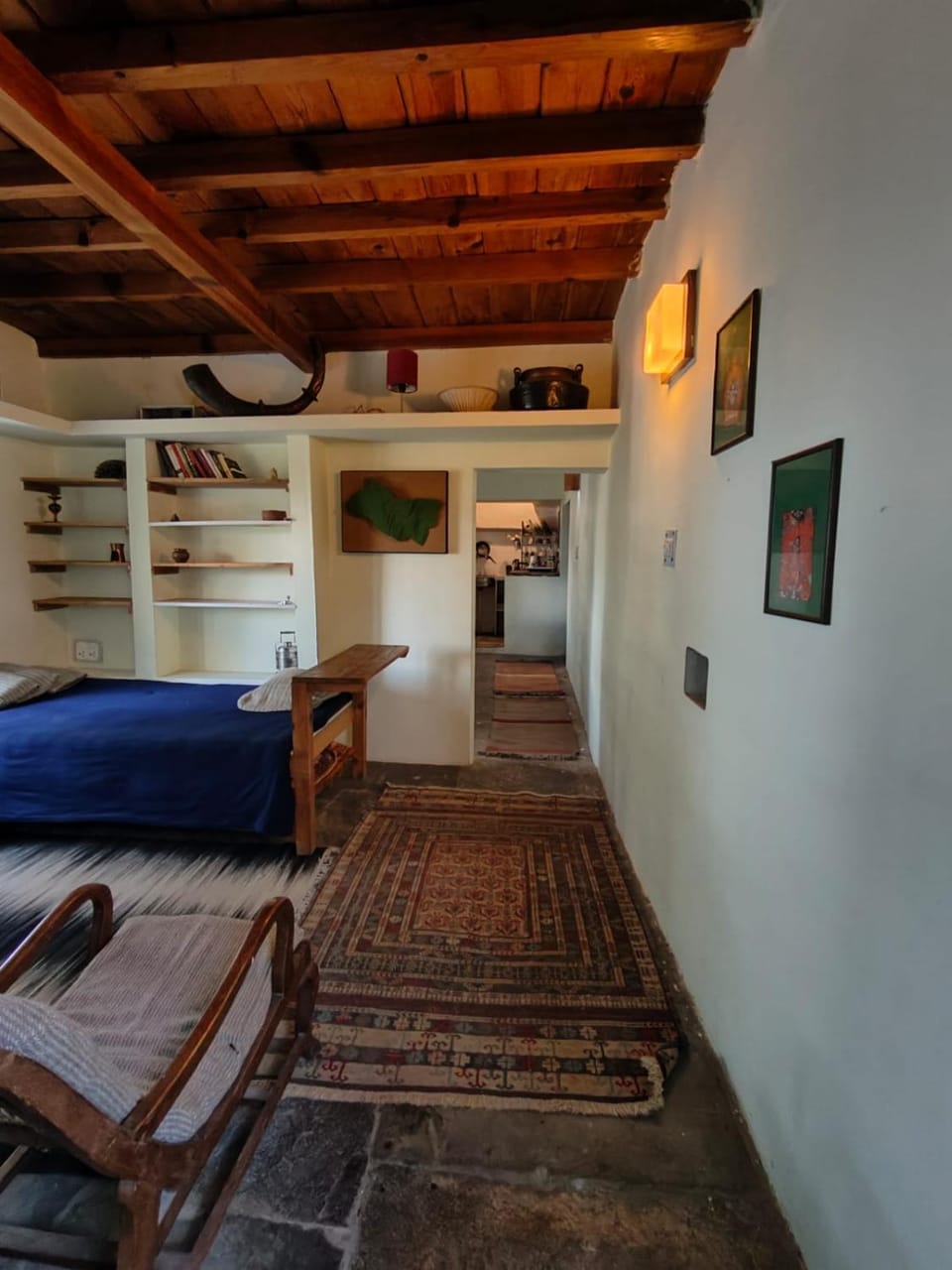 Bed, Living room, Seating area