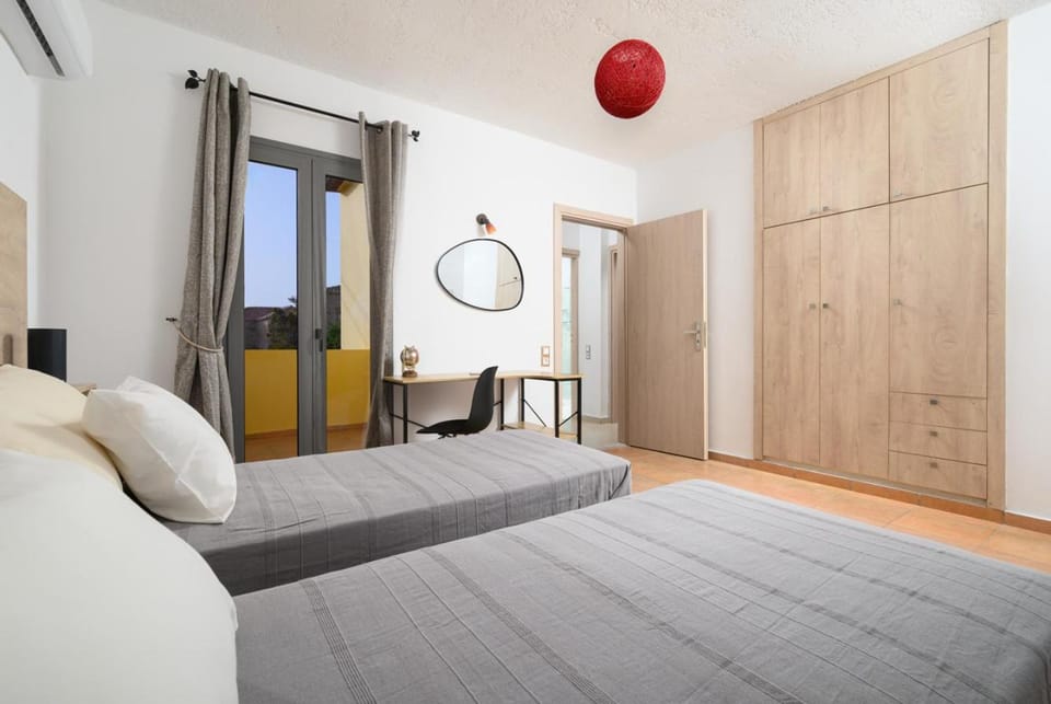 Bed, Bedroom, wardrobe