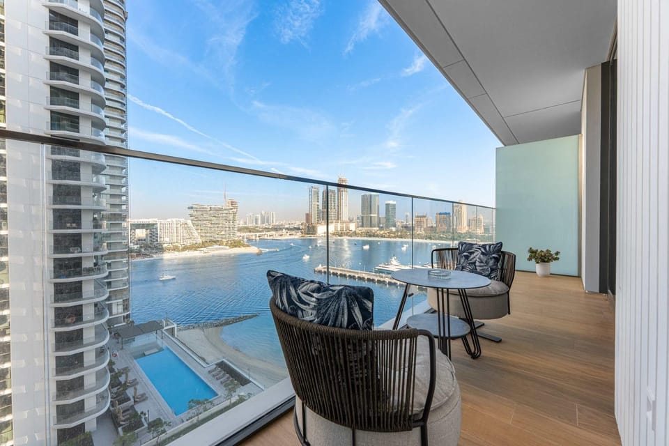 Free housekeeping visits during your stay - StayShort - Elegant 1 Bedroom in EMAAR Beachfront that Sleeps 2 Apartment in Dubai