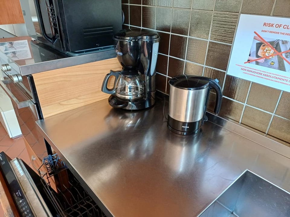 Coffee/tea facilities