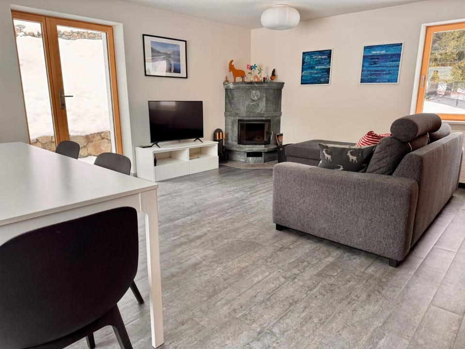 5 Zi Clavadels Fewo Bernina Apartment in Samedan