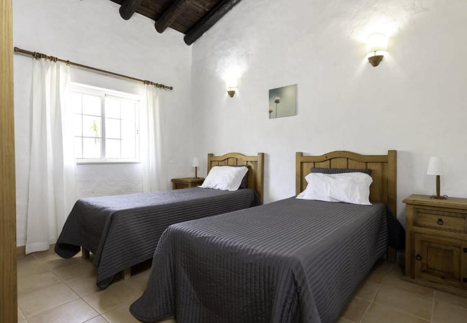 Monte Juntos Villa in Guia