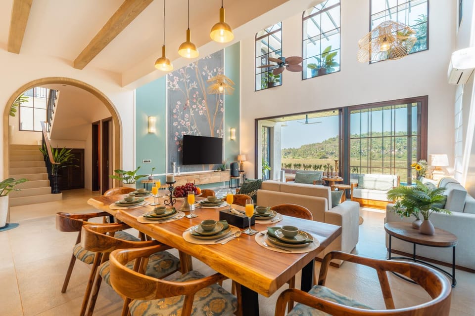 Dining area, Breakfast
