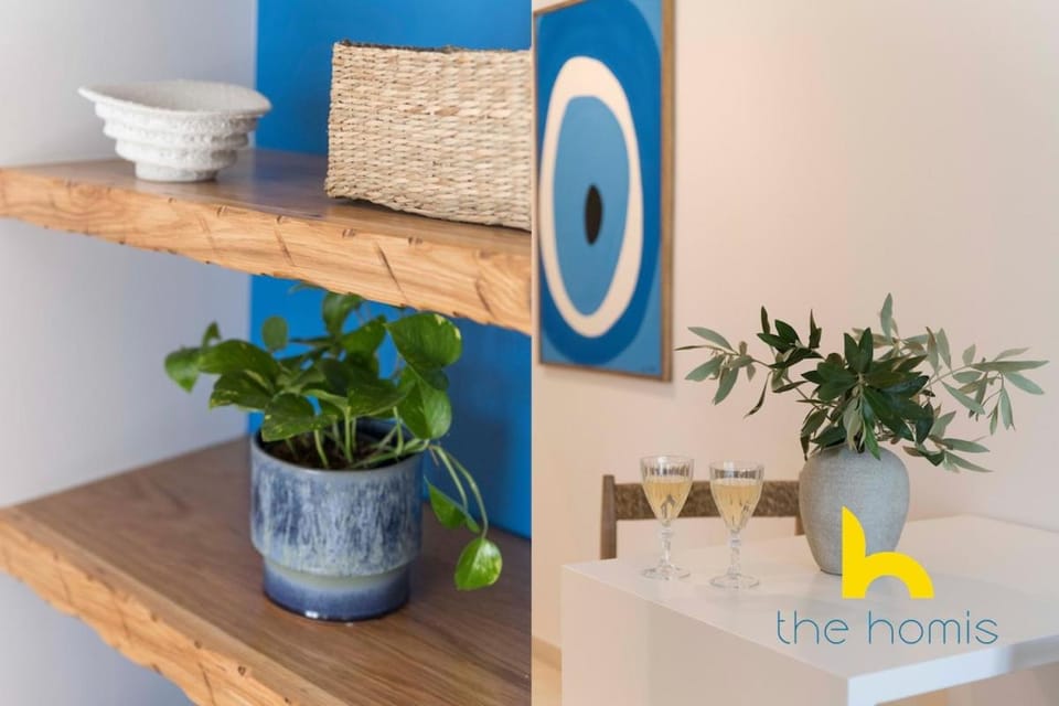 Aegean Blue Hideaway w Fireplace, near Acropolis Apartment in Kallithea