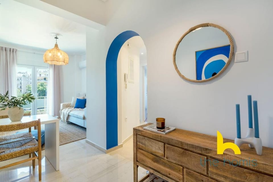 Aegean Blue Hideaway w Fireplace, near Acropolis Apartment in Kallithea