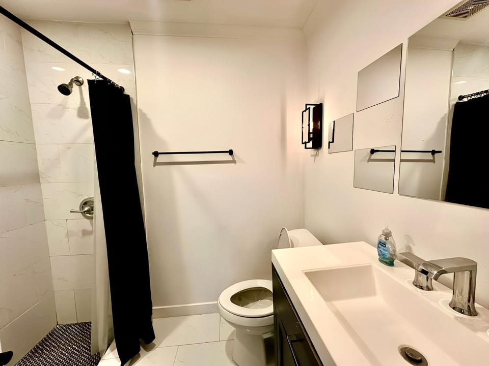 Charming 2-Bedroom Stay In Uptown Dallas Apartment hotel in Dallas