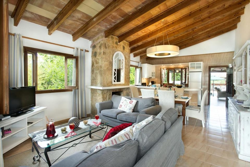 Rafalet Baix Villa in Raiguer