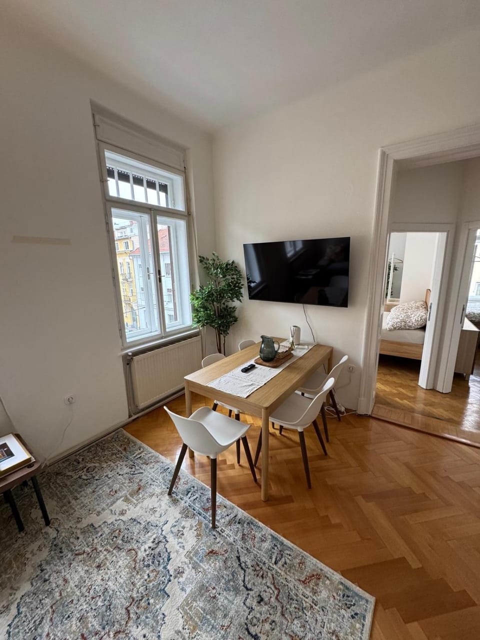 Communal lounge/ TV room, TV and multimedia, Living room, Seating area