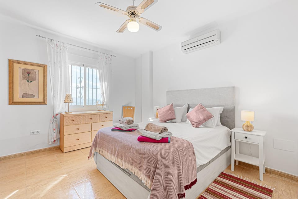Living room, Bedroom