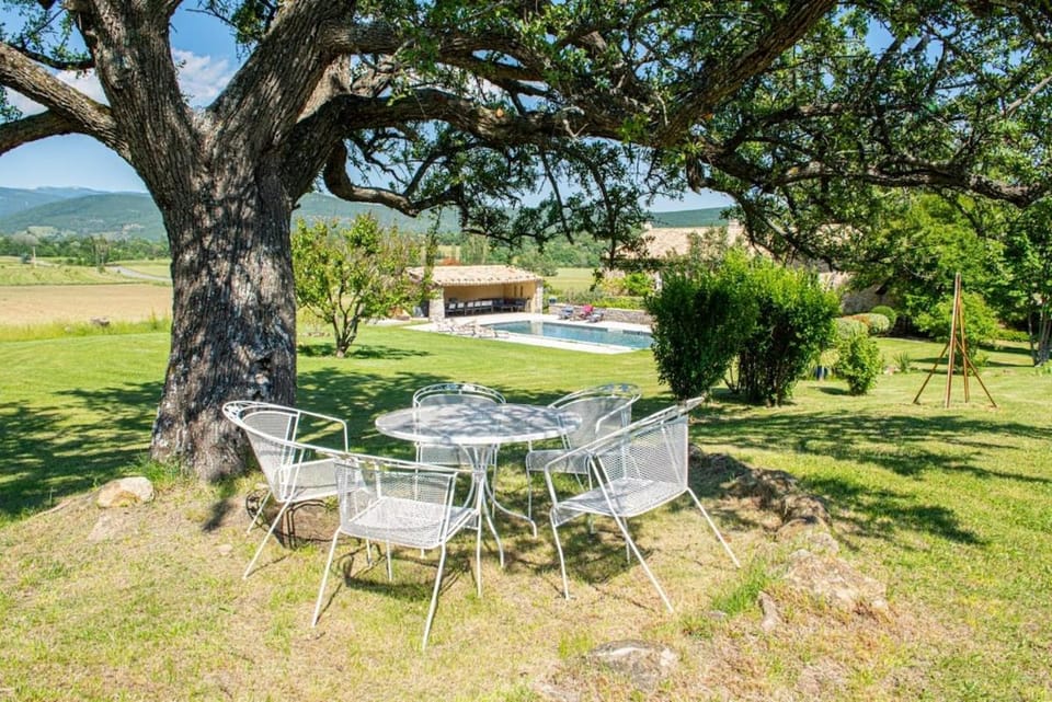 Maison campagne avec piscine privée 8-10 personnes House in Provence-Alpes-Côte d'Azur