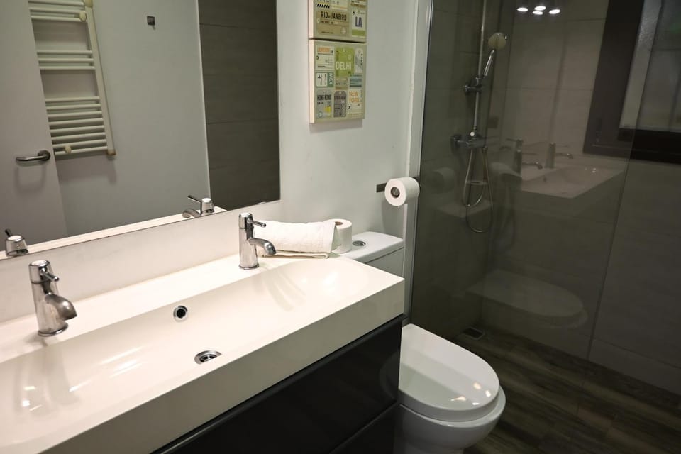 Shower, Bathroom
