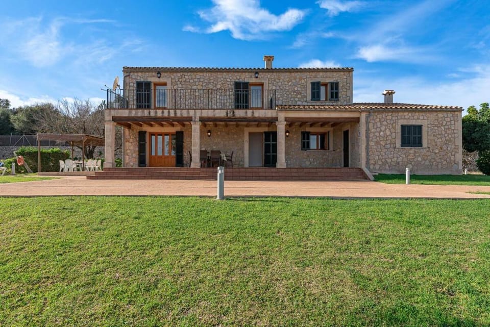Can Baussana Villa in Raiguer