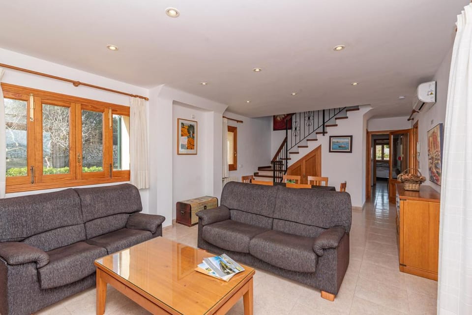 Can Baussana Villa in Raiguer