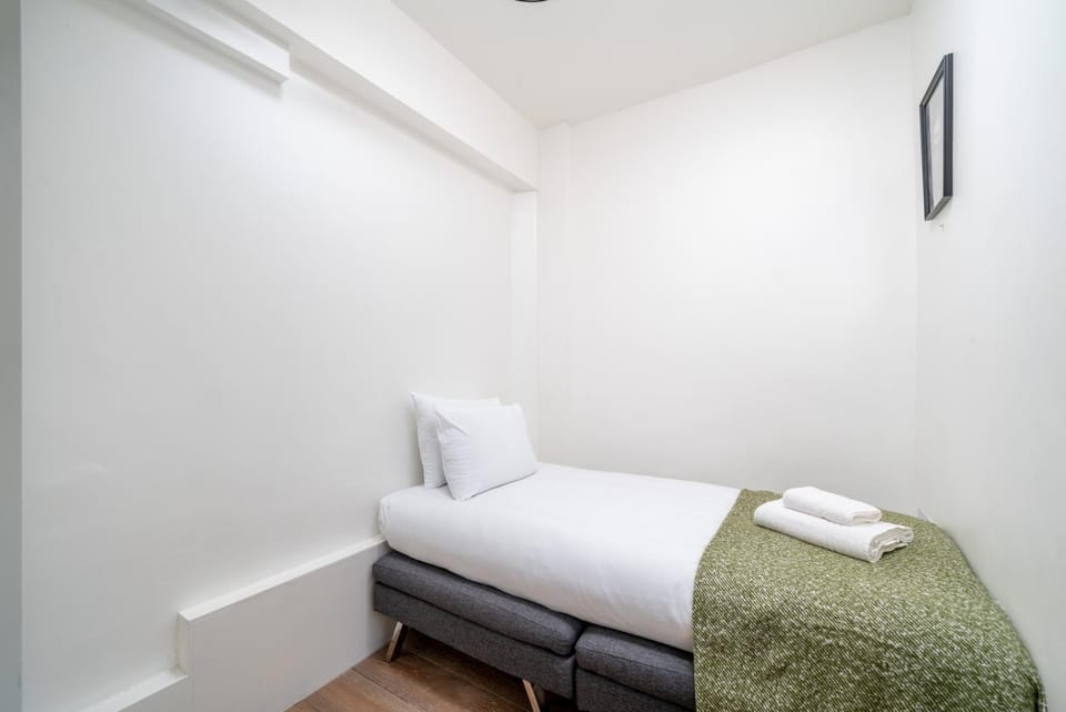Southwark, London - Lovely Two-Bedroom Apartment Apartment in London Borough of Southwark