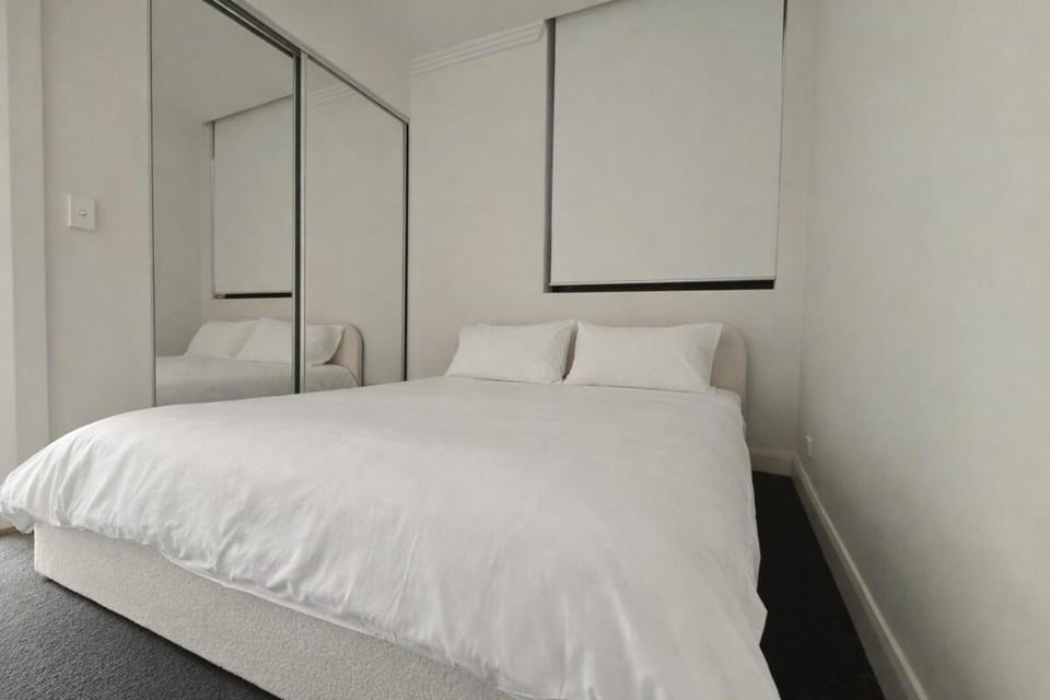 Stylish Olympic Park Stay - 3 Bedrooms Free Parking No Parties Apartment in Sydney
