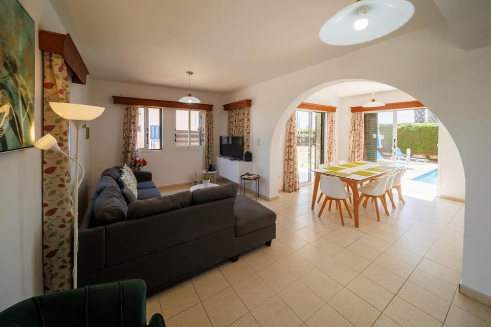 Villa Cleo Villa in Peyia