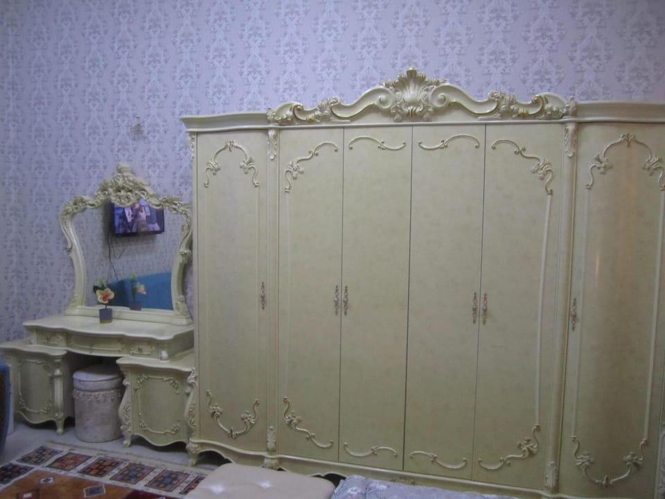 wardrobe