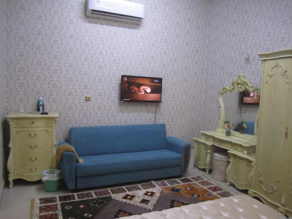 TV and multimedia, Photo of the whole room, Seating area