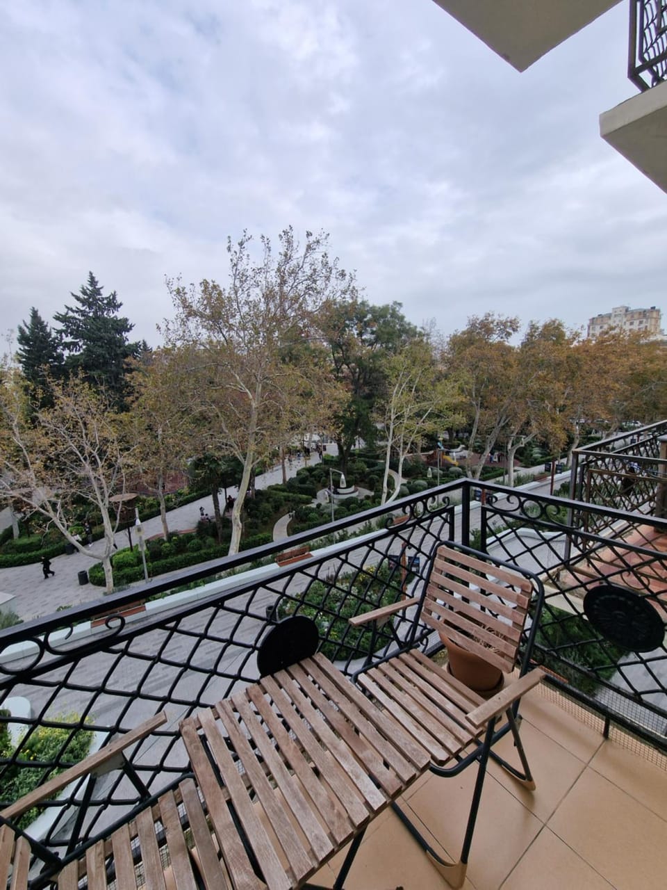 Spring, Day, Garden, View (from property/room), Balcony/Terrace, Garden view, Parking
