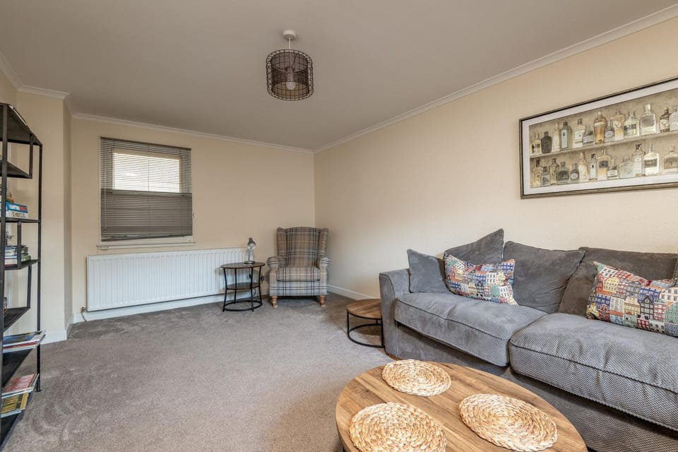 Communal lounge/ TV room, Living room