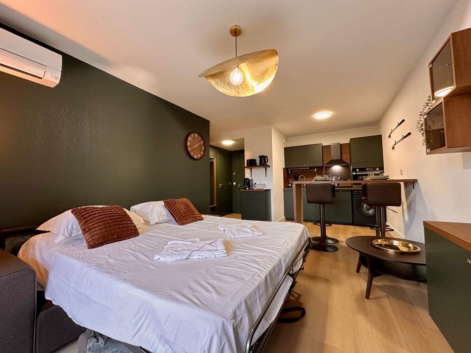 Living room, kitchen