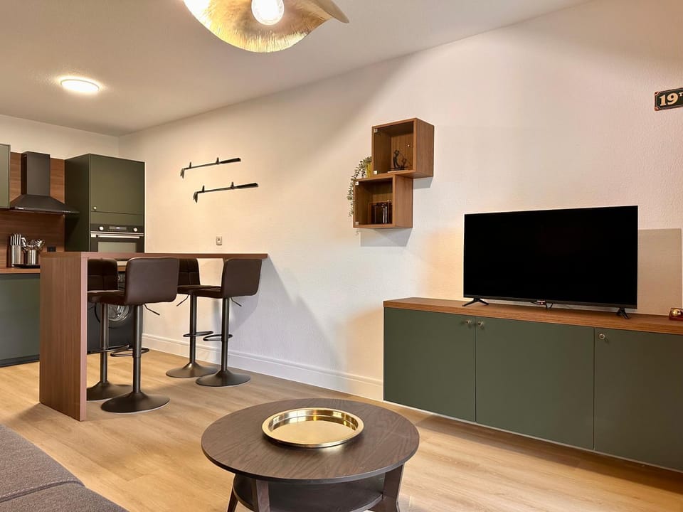 TV and multimedia, Living room