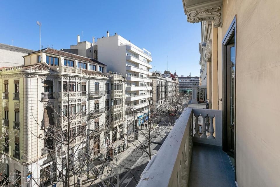 Comfort and Design en Gran Via de Colón Apartment in Granada