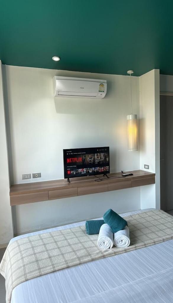 Atlantis condo resort - One bedroom modern Jomtien beach Pattaya Apartment in Pattaya City