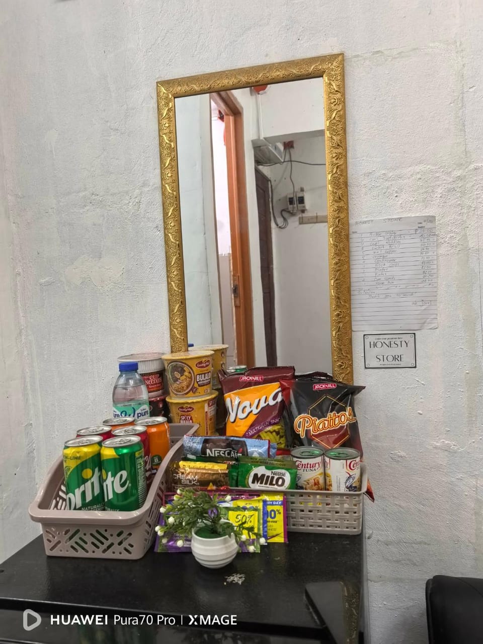 Transient Room for Bypackers in Imus NO CAR PARK Apartment in Region of Manila
