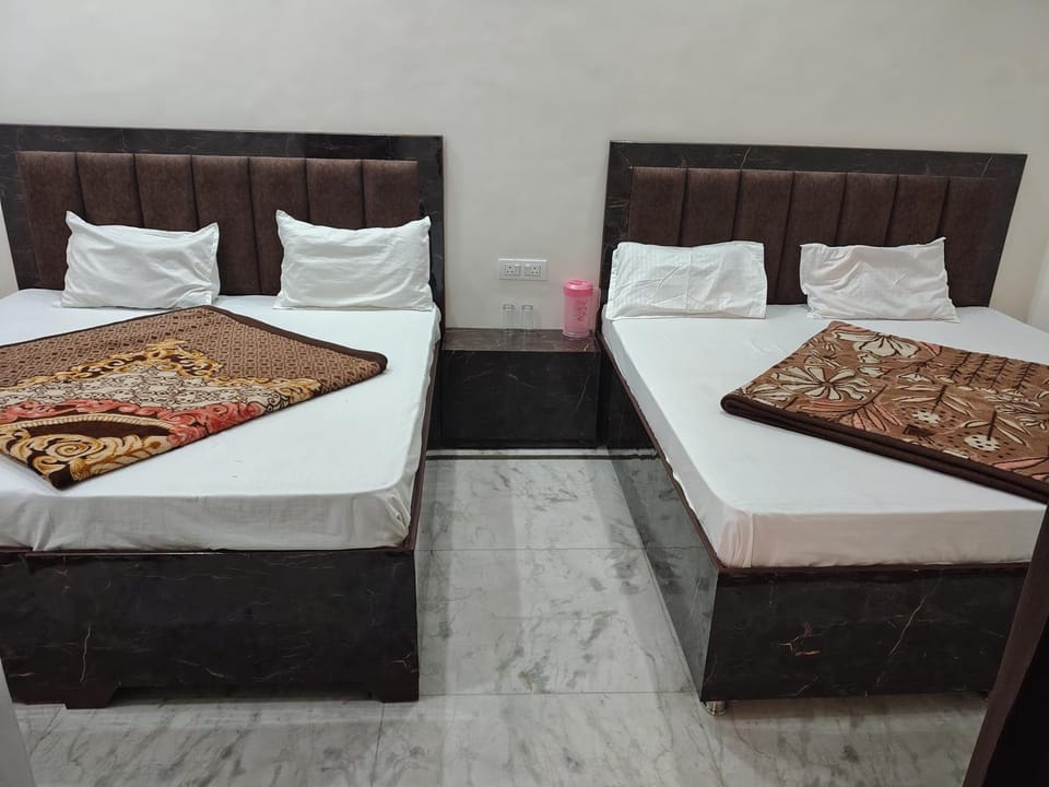 Rudra hotel Vacation rental in Uttarakhand