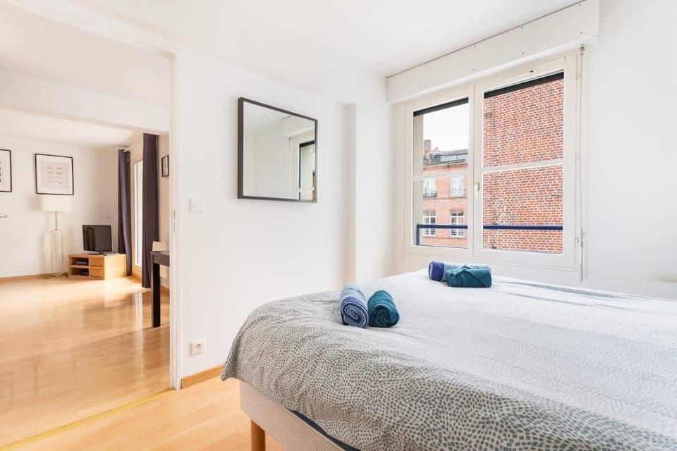 Appartment Old Town with parking and balcony Apartment in Lille