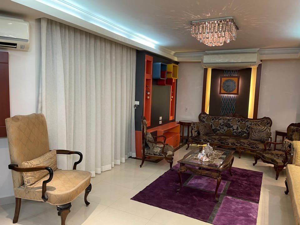 Cosy and Prime Location Apartment in Cairo Governorate